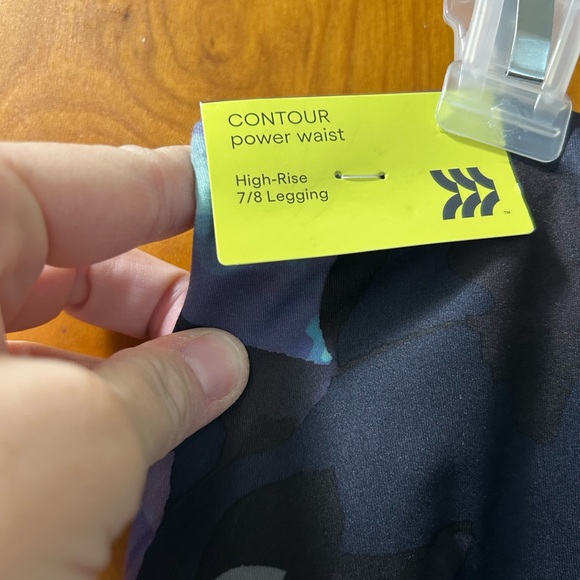 All in Motion Black Leggings with Multicolor Leaf Design contour power waist - Picture 6 of 6